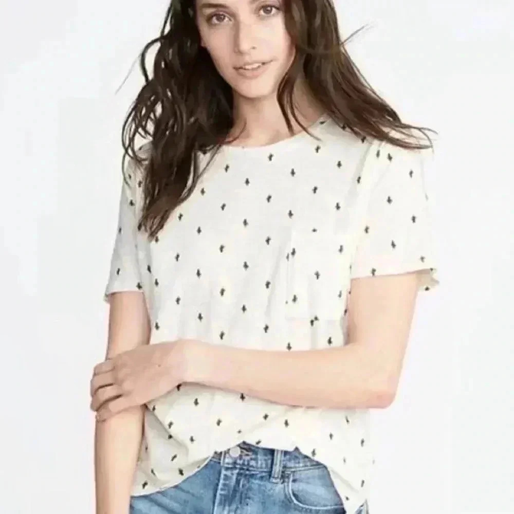 Old Navy Boyfriend Tee with Pocket, Cactus Print T-Shirt, Size M